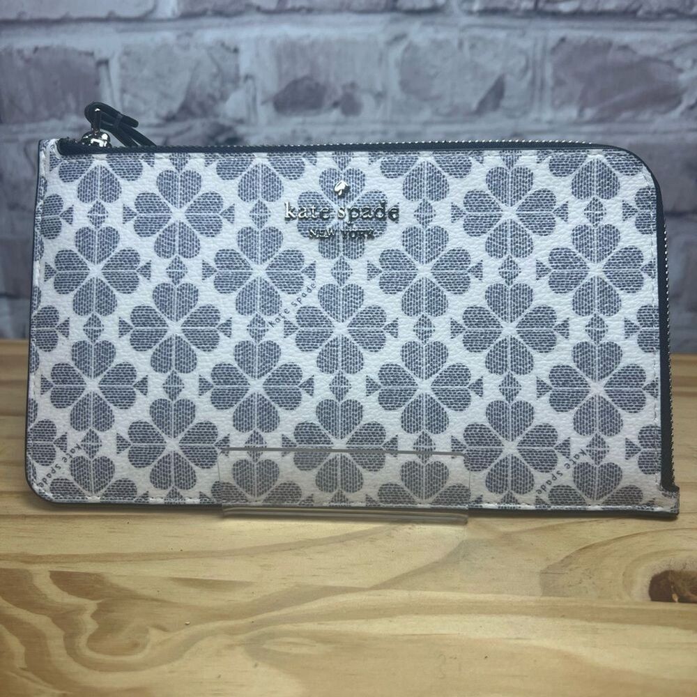 kate spade lucy spade flower medium zip wristlet NWOT